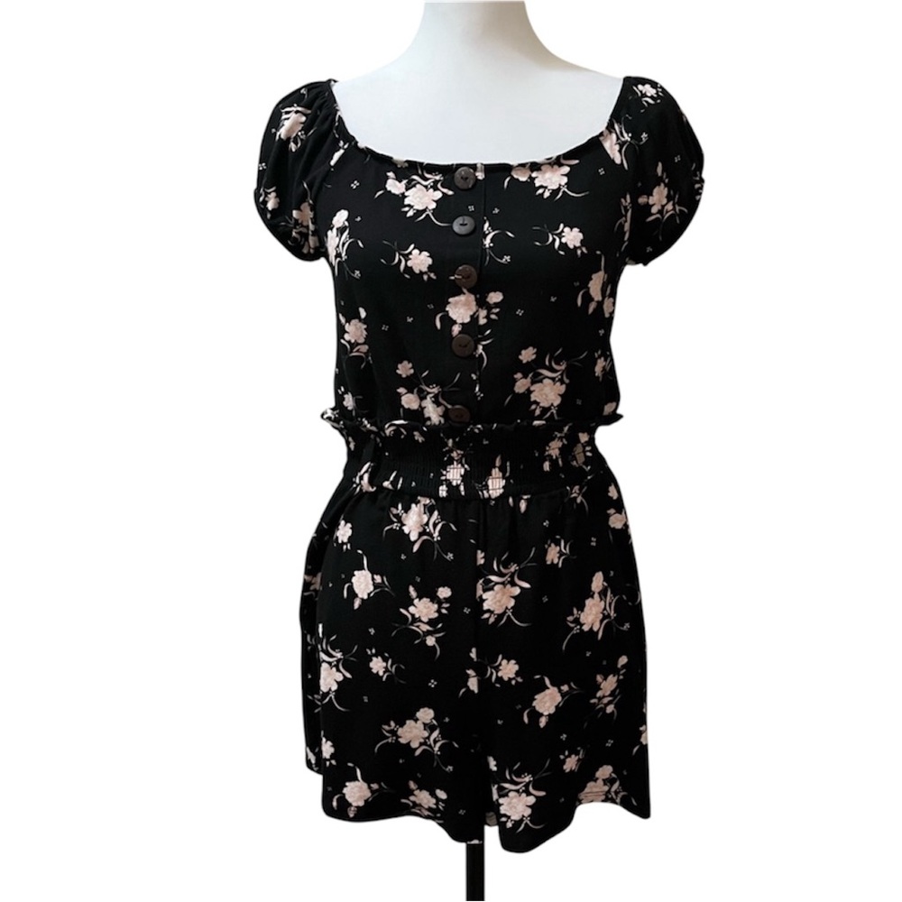 Derek Heart, NWOT, Black Floral Romper,Size L